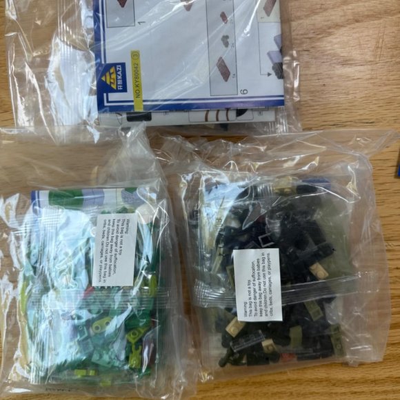 Insects Building Set Toy - Picture 2 of 13